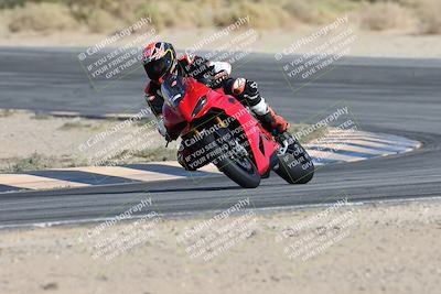 media/Nov-16-2025-Race Pace (Sun) [[8c5fa54630]]/Non Verified Riders (1st 20 Minutes)/2-Turn 10 (1010am)/